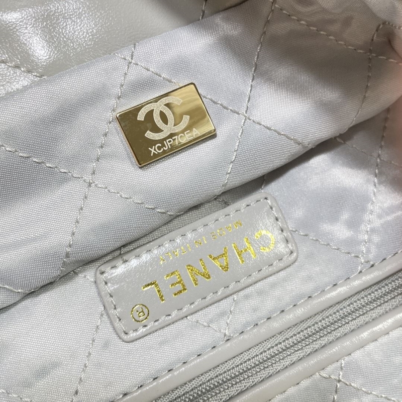 Ch**el hobo 22 bags